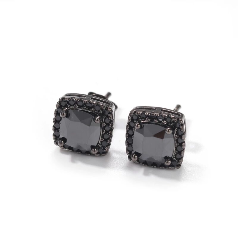 BLACK BAGUETTE STUD EARRING