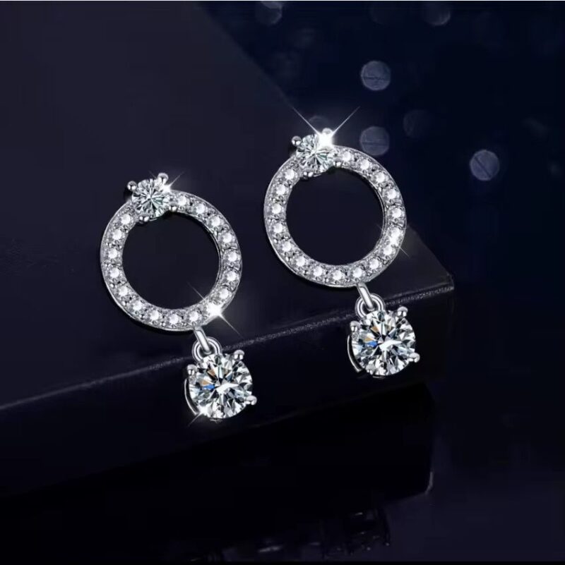 Champ Moissanite Earring